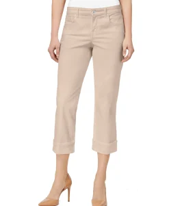 Women's Curvy Cuffed Capri Jeans