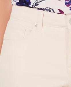 Women's Curvy-Fit Skinny Fashion Jeans