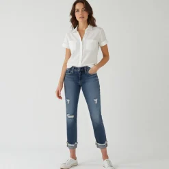 Women's Distressed Boyfriend Jeans