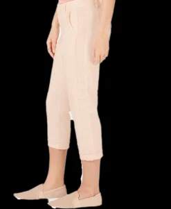 Women's Eyelet-Trim Capri Pants