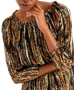 Women's Foil Printed 3/4-Sleeve Blouse