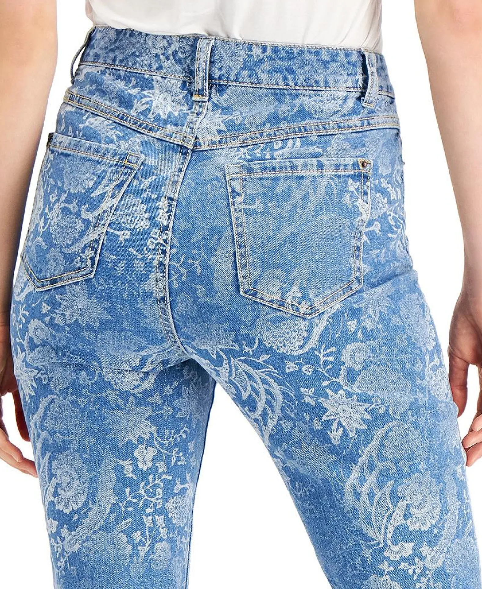 Women's High Rise Printed Cropped Straight-Leg Jeans