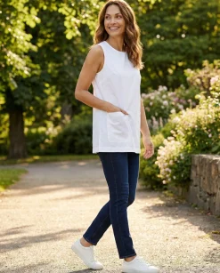 Women's Patch-Pocket Sleeveless Top