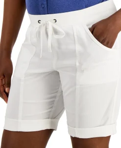 Women's Petite Pull-On Shorts