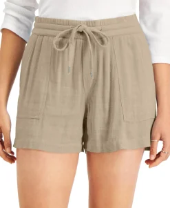 Women's Petite Pull-On Shorts