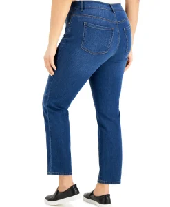 Women's Petite Short Length Straight-Leg Jeans