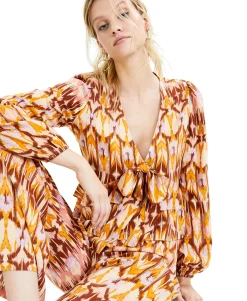 Women's Printed Ruffle-Hem Top