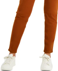 Women's Solid Tapered-Leg Jeans